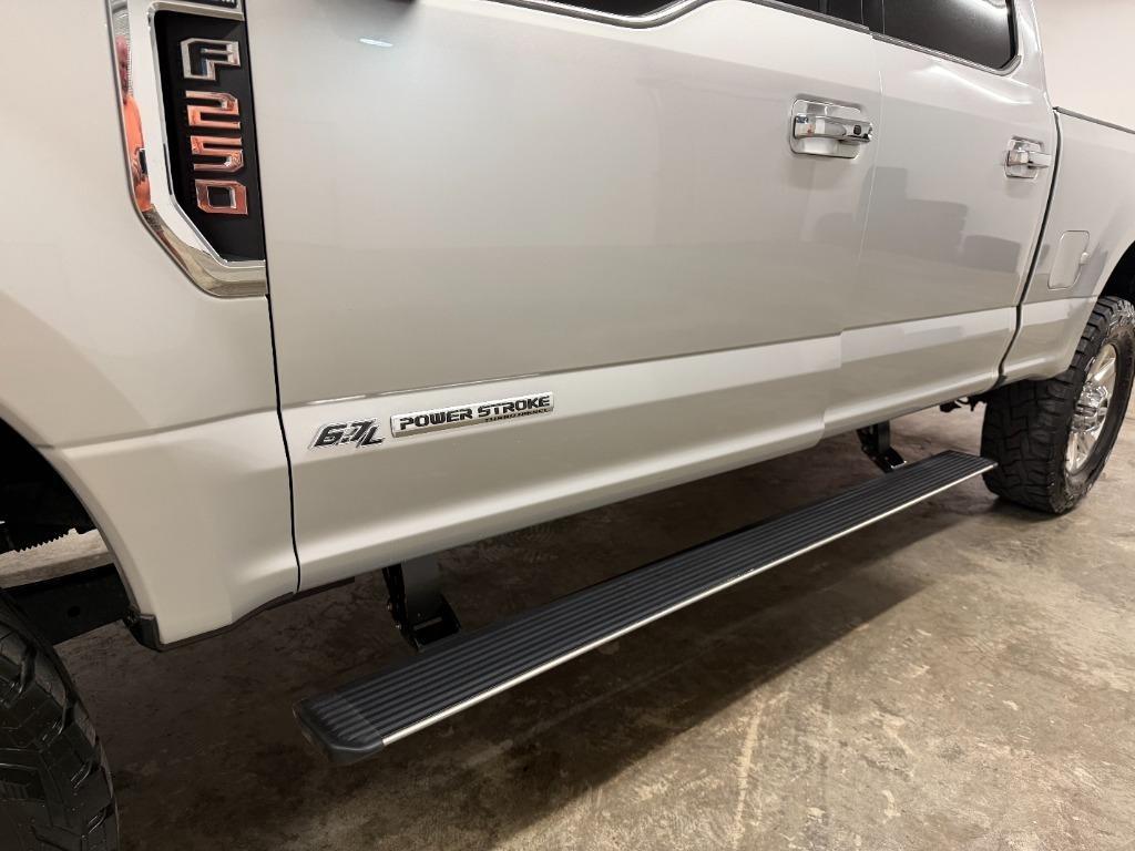 Ford F-250 SD King Ranch Crew Cab 4WD 2017