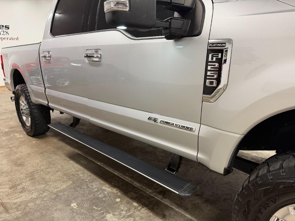Ford F-250 SD King Ranch Crew Cab 4WD 2017