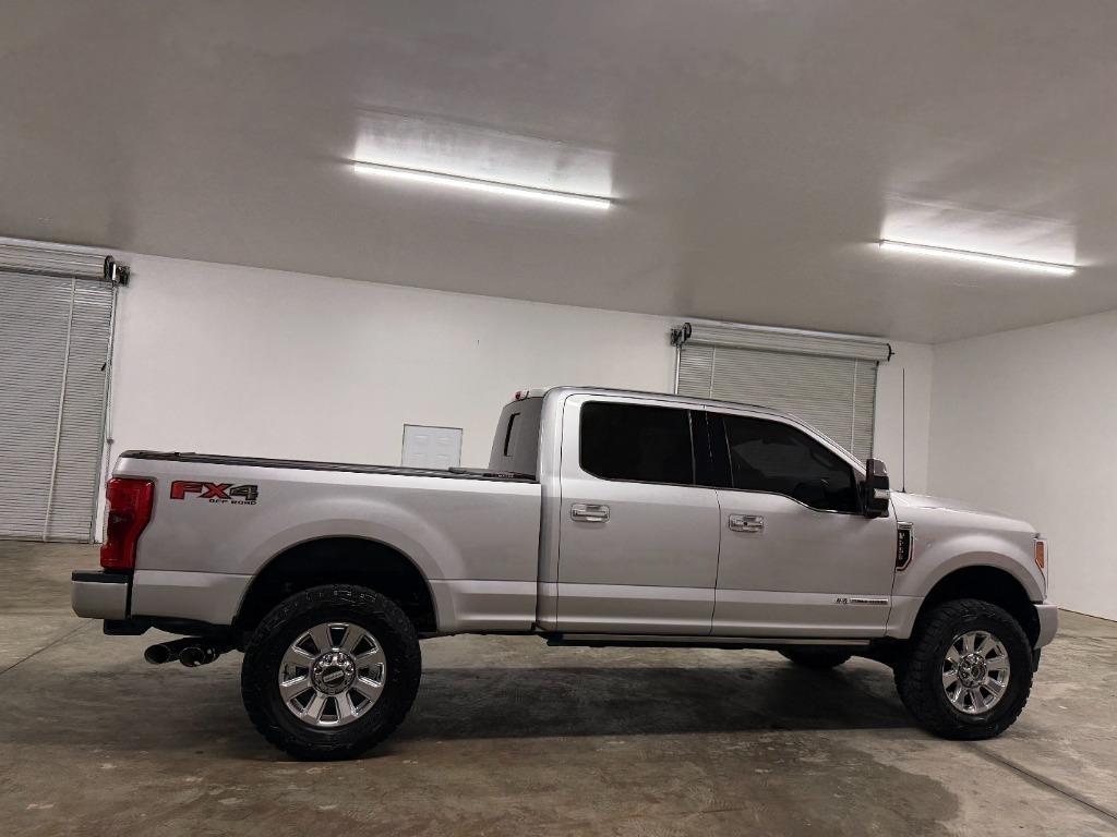 Ford F-250 SD King Ranch Crew Cab 4WD 2017