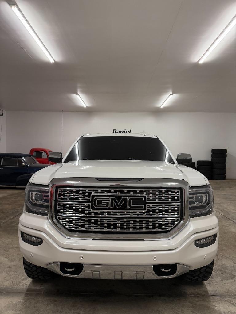 GMC Sierra 1500 Denali Crew Cab Long Box 4WD 2018