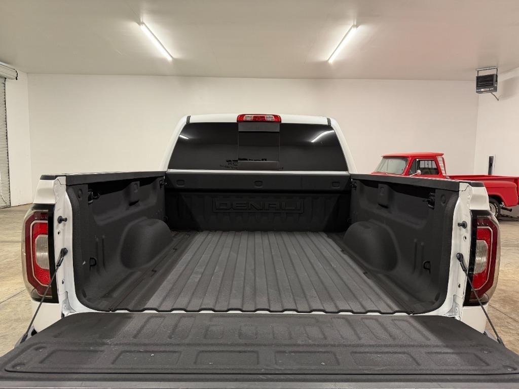 GMC Sierra 1500 Denali Crew Cab Long Box 4WD 2018