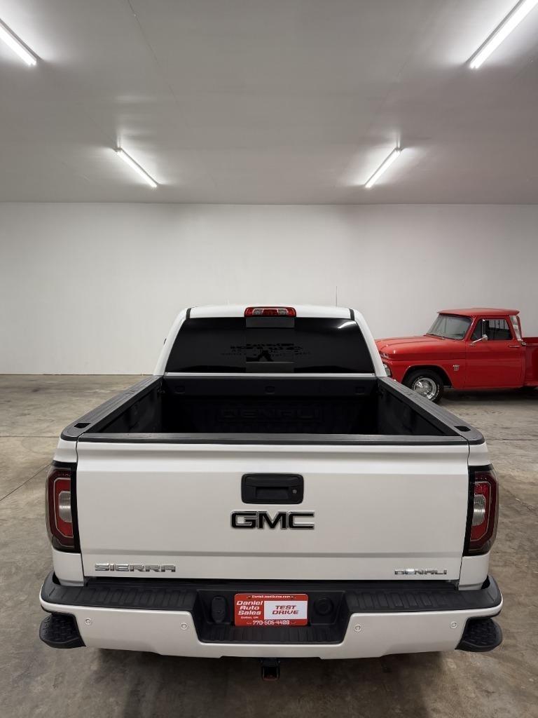 GMC Sierra 1500 Denali Crew Cab Long Box 4WD 2018