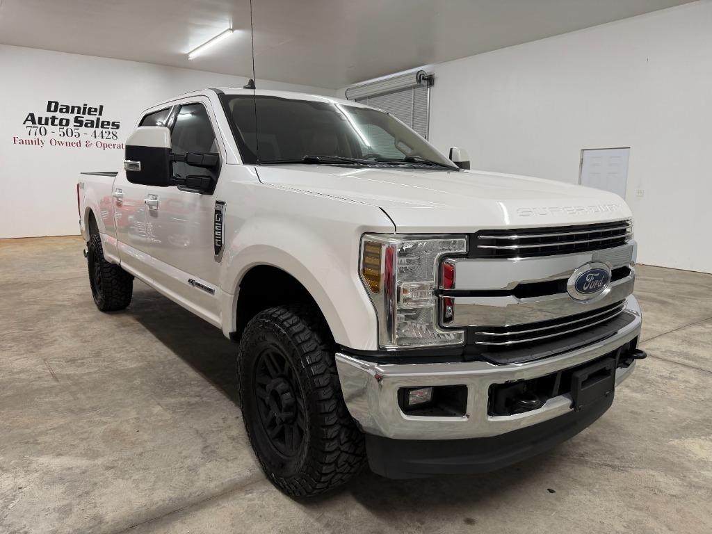 Ford F-250 SD Lariat Crew Cab 4WD 2019