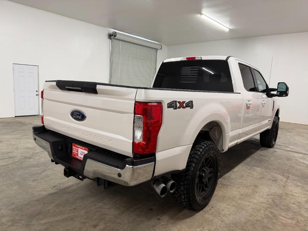 Ford F-250 SD Lariat Crew Cab 4WD 2019