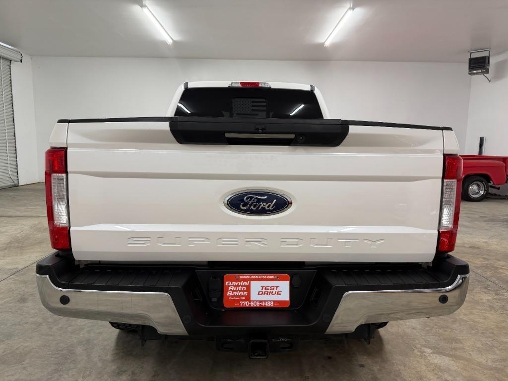 Ford F-250 SD Lariat Crew Cab 4WD 2019