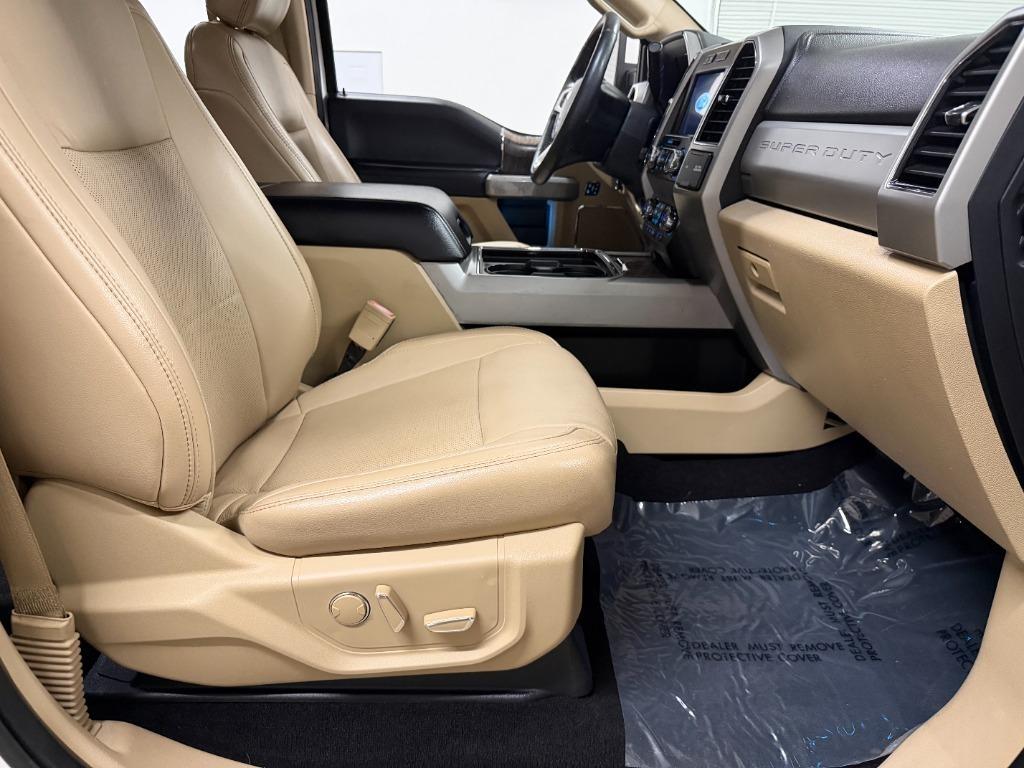 Ford F-250 SD Lariat Crew Cab 4WD 2019