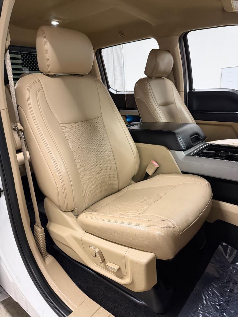 Ford F-250 SD Lariat Crew Cab 4WD 2019