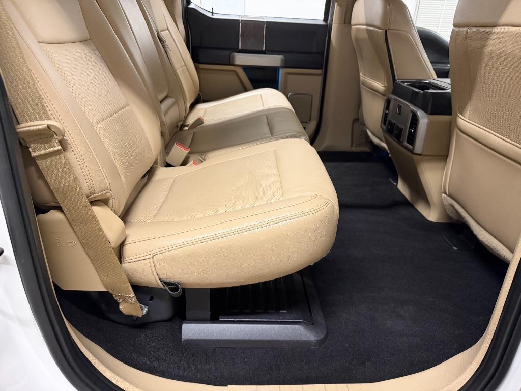 Ford F-250 SD Lariat Crew Cab 4WD 2019