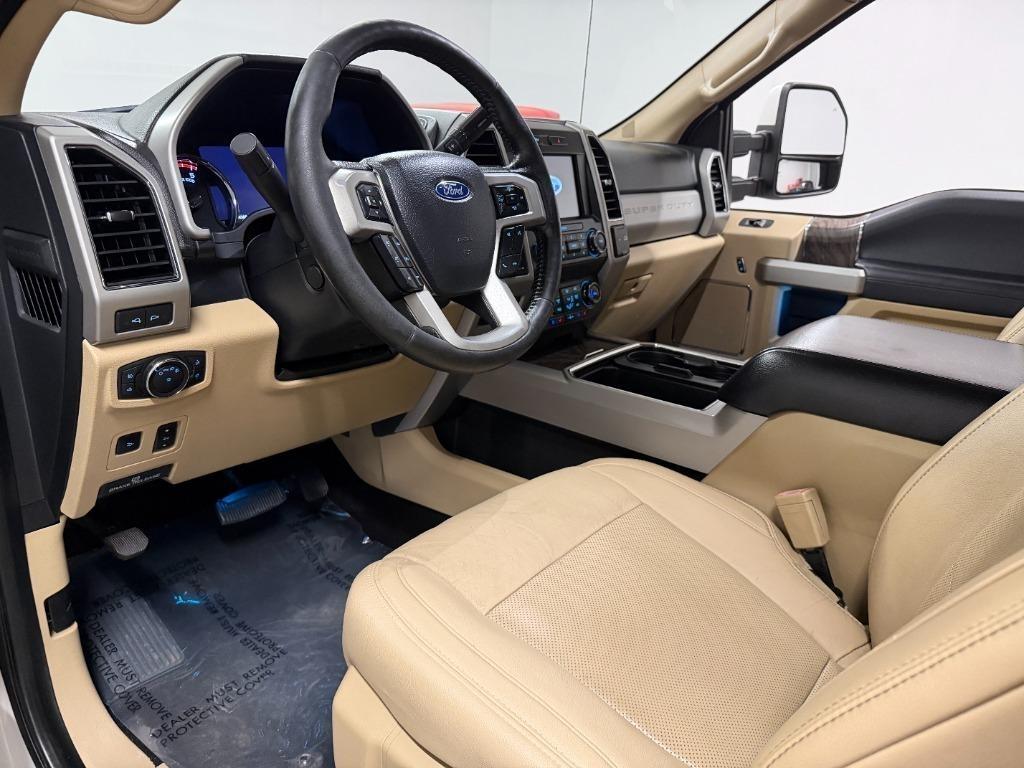 Ford F-250 SD Lariat Crew Cab 4WD 2019