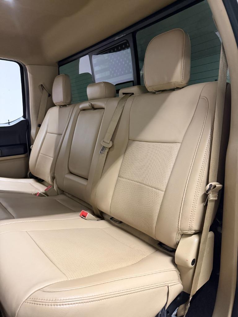 Ford F-250 SD Lariat Crew Cab 4WD 2019