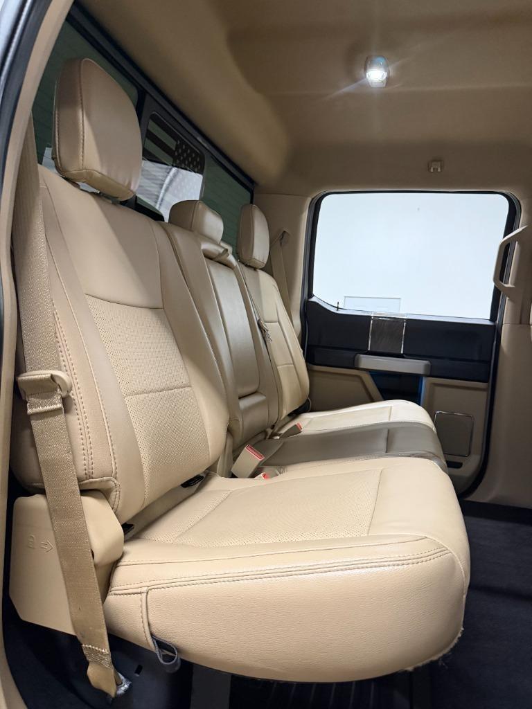 Ford F-250 SD Lariat Crew Cab 4WD 2019