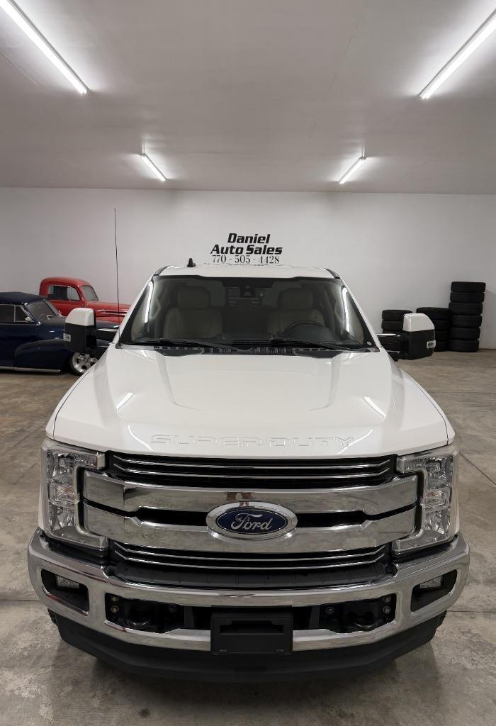 Ford F-250 SD Lariat Crew Cab 4WD 2019