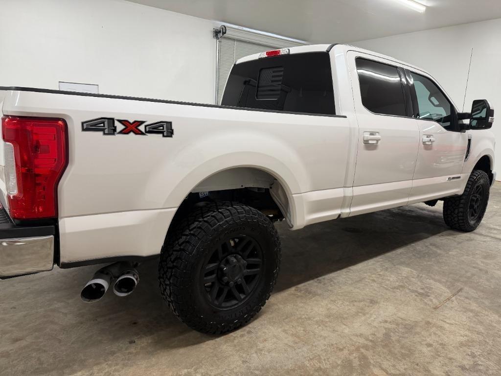 Ford F-250 SD Lariat Crew Cab 4WD 2019