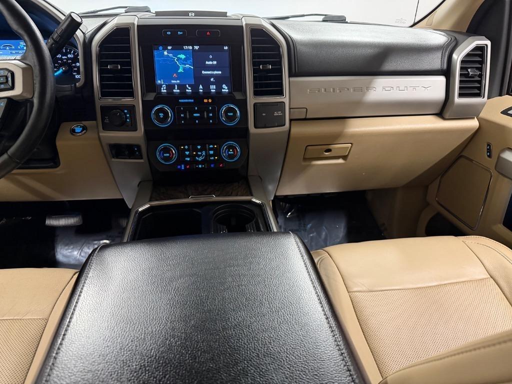 Ford F-250 SD Lariat Crew Cab 4WD 2019