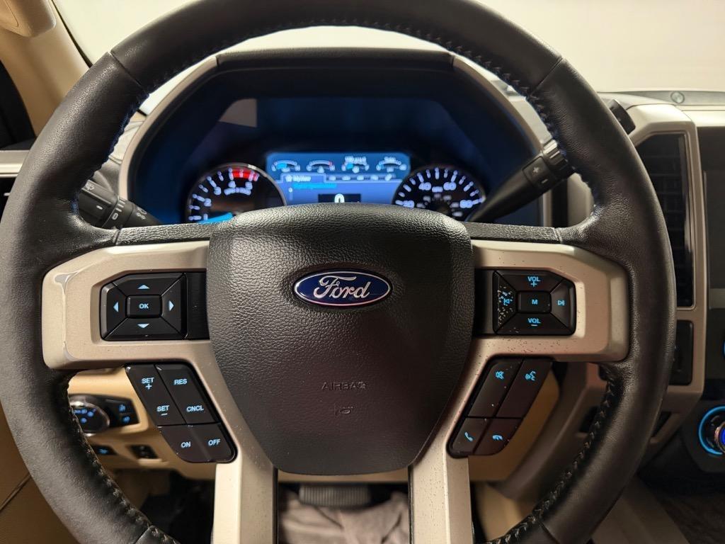 Ford F-250 SD Lariat Crew Cab 4WD 2019