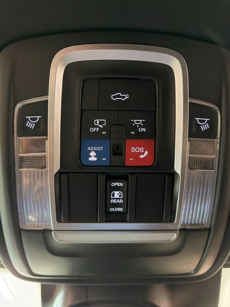 RAM 3500 Limited Crew Cab LWB 4WD 2022