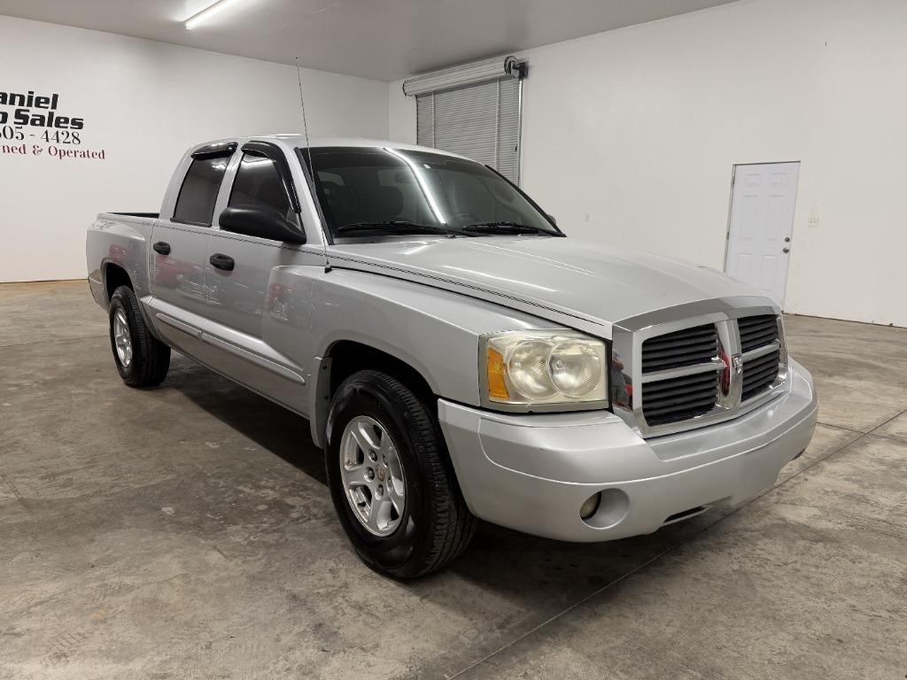 Dodge Dakota SLT Quad Cab 2WD 2005