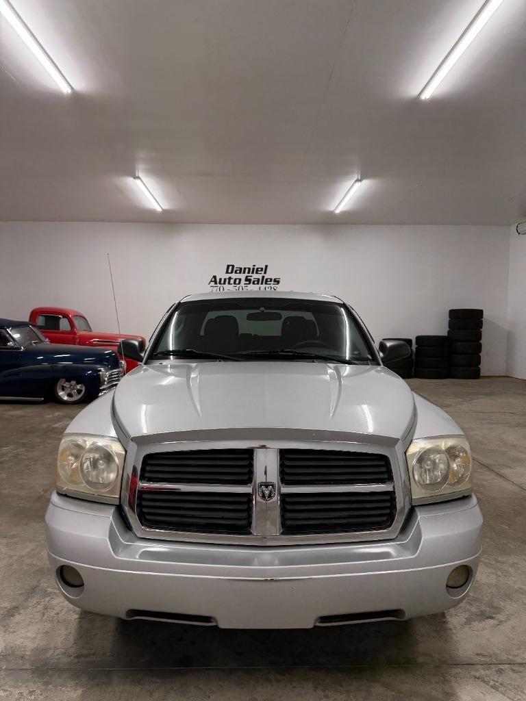 Dodge Dakota SLT Quad Cab 2WD 2005