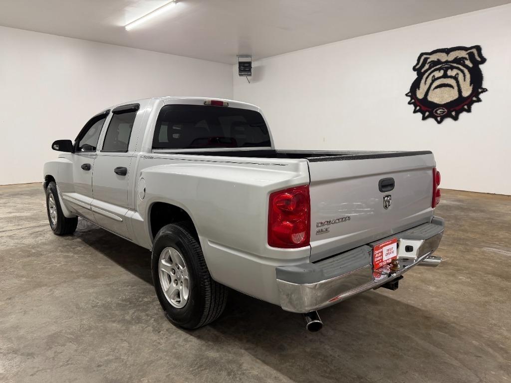 Dodge Dakota SLT Quad Cab 2WD 2005