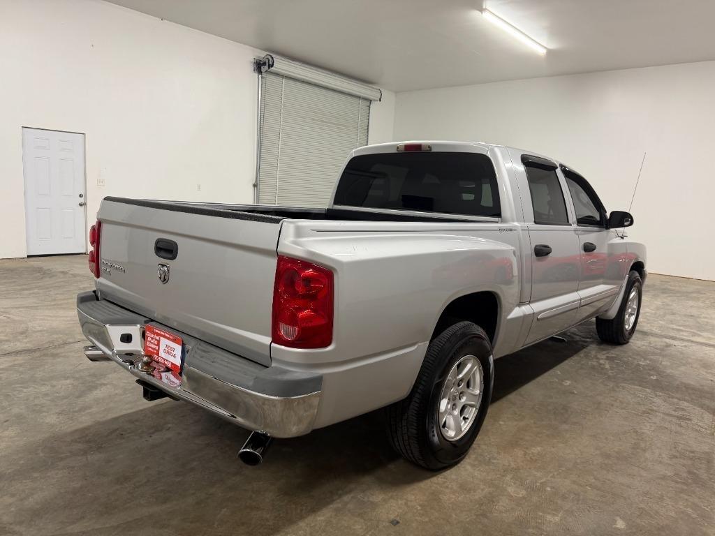 Dodge Dakota SLT Quad Cab 2WD 2005
