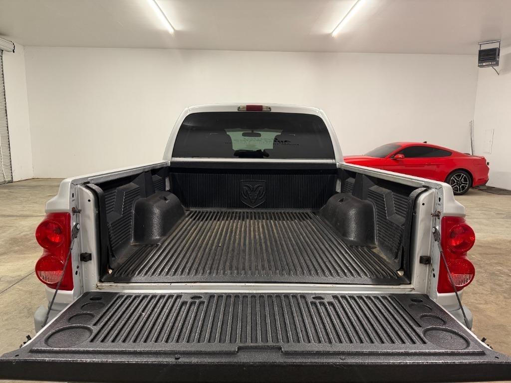 Dodge Dakota SLT Quad Cab 2WD 2005