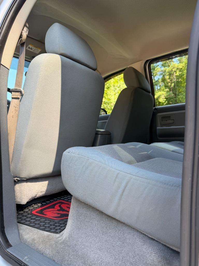 Dodge Dakota SLT Quad Cab 2WD 2005
