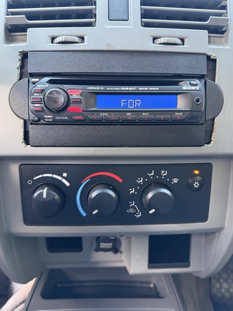 Dodge Dakota SLT Quad Cab 2WD 2005