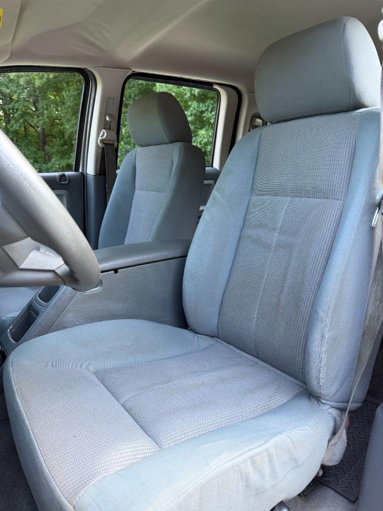 Dodge Dakota SLT Quad Cab 2WD 2005