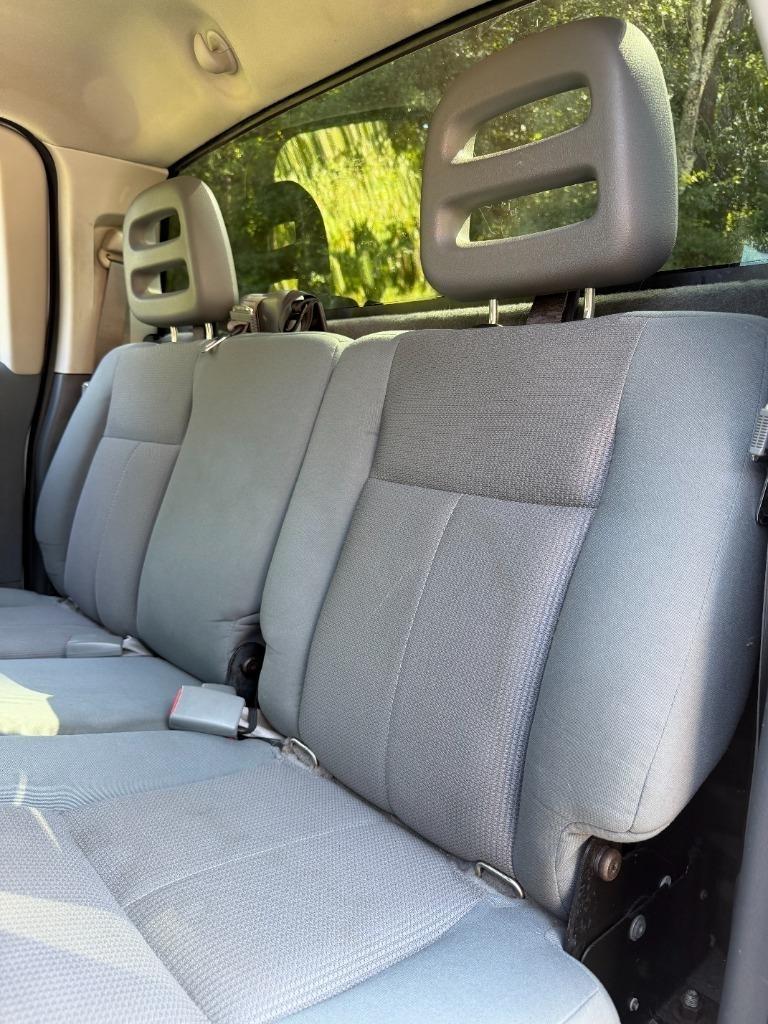 Dodge Dakota SLT Quad Cab 2WD 2005