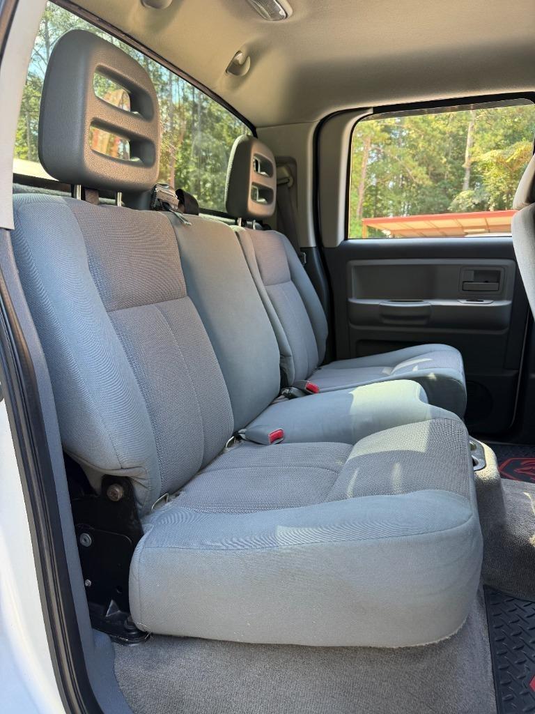 Dodge Dakota SLT Quad Cab 2WD 2005
