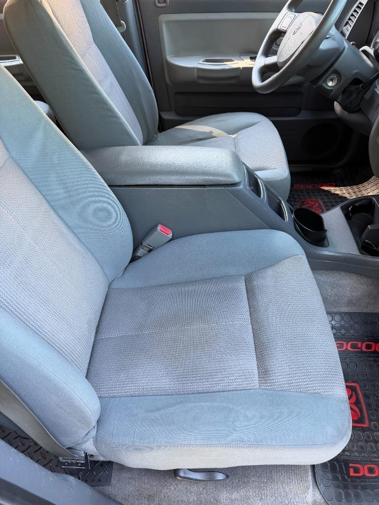 Dodge Dakota SLT Quad Cab 2WD 2005