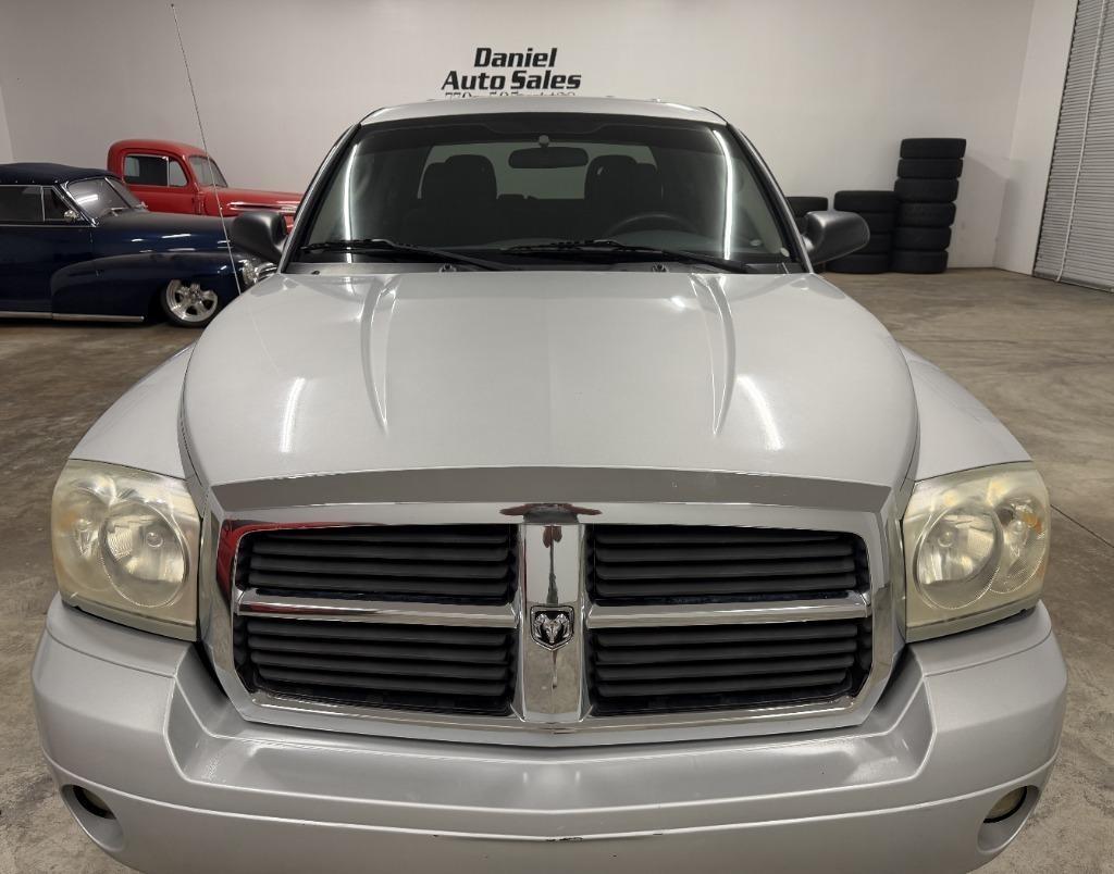 Dodge Dakota SLT Quad Cab 2WD 2005