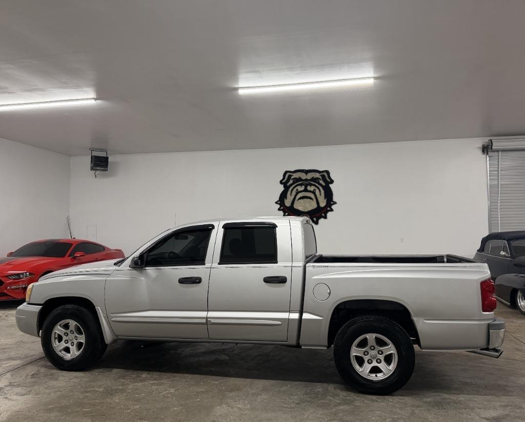 Dodge Dakota SLT Quad Cab 2WD 2005