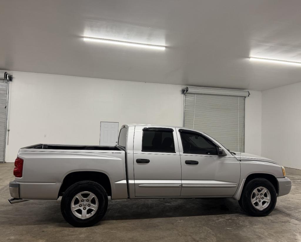 Dodge Dakota SLT Quad Cab 2WD 2005