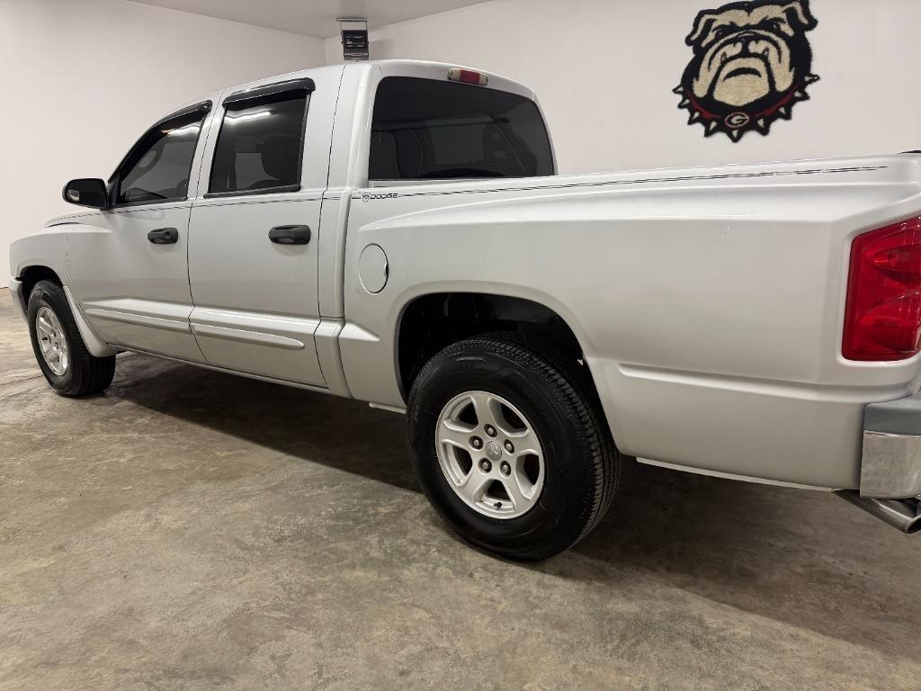 Dodge Dakota SLT Quad Cab 2WD 2005