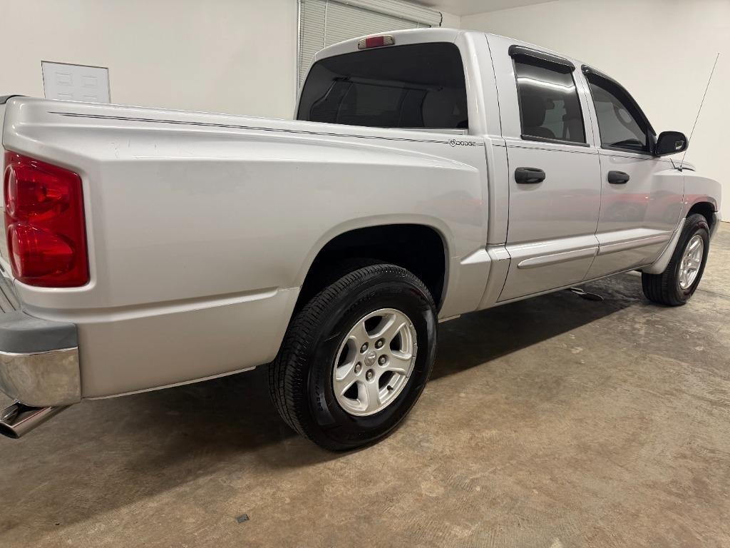 Dodge Dakota SLT Quad Cab 2WD 2005