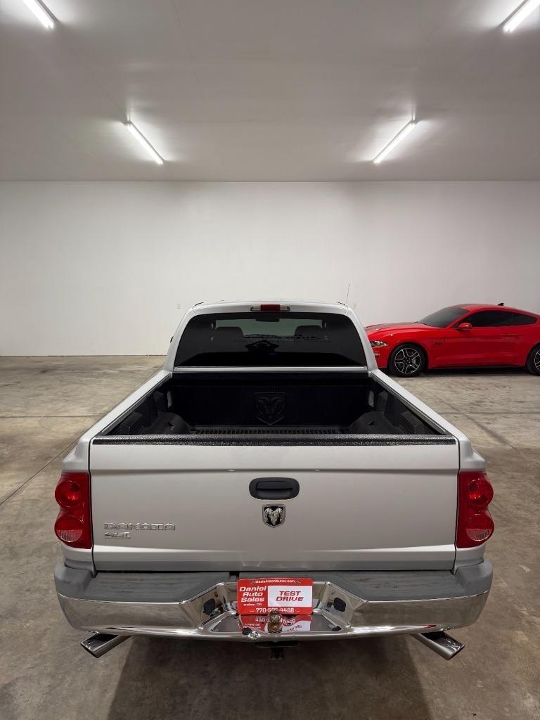 Dodge Dakota SLT Quad Cab 2WD 2005