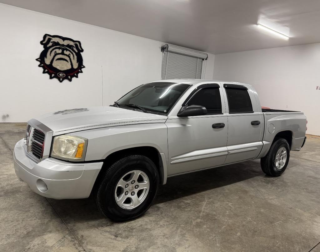 Dodge Dakota SLT Quad Cab 2WD 2005