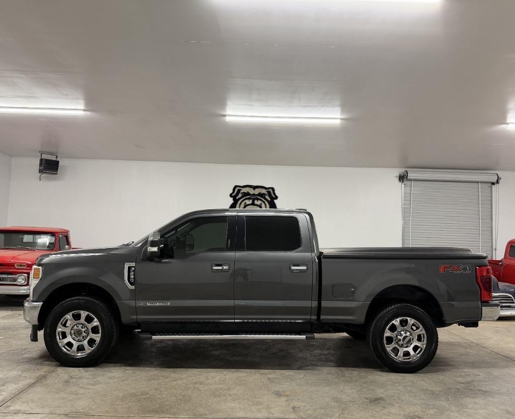 Ford F-250 SD Lariat Crew Cab 4WD 2020