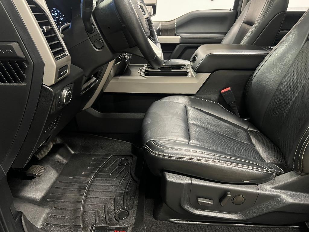 Ford F-250 SD Lariat Crew Cab 4WD 2020