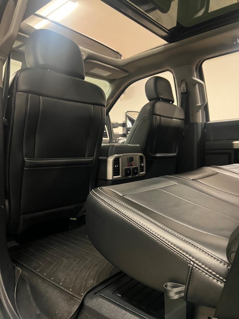 Ford F-250 SD Lariat Crew Cab 4WD 2020