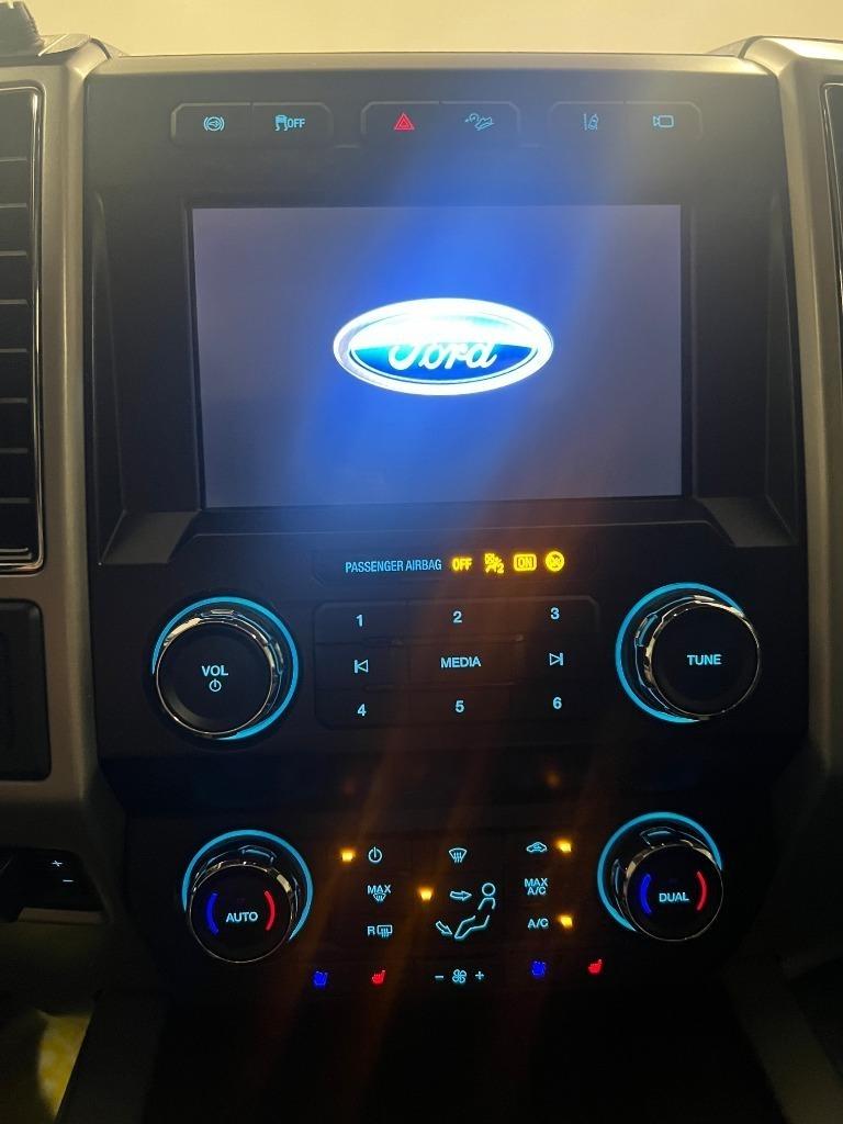 Ford F-250 SD Lariat Crew Cab 4WD 2020