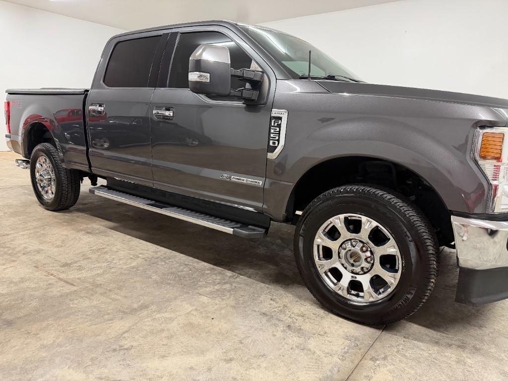 Ford F-250 SD Lariat Crew Cab 4WD 2020