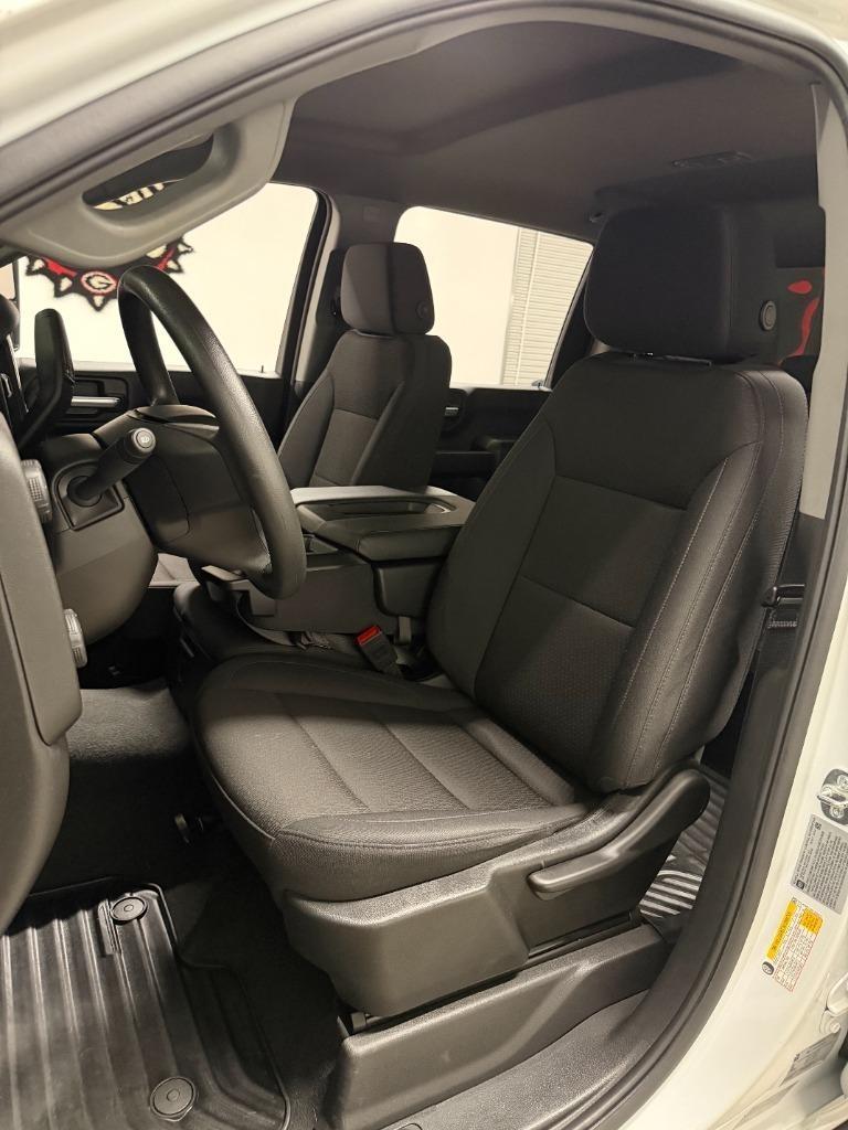 Chevrolet Silverado 2500HD Custom Crew Cab Long Box 4WD 2025