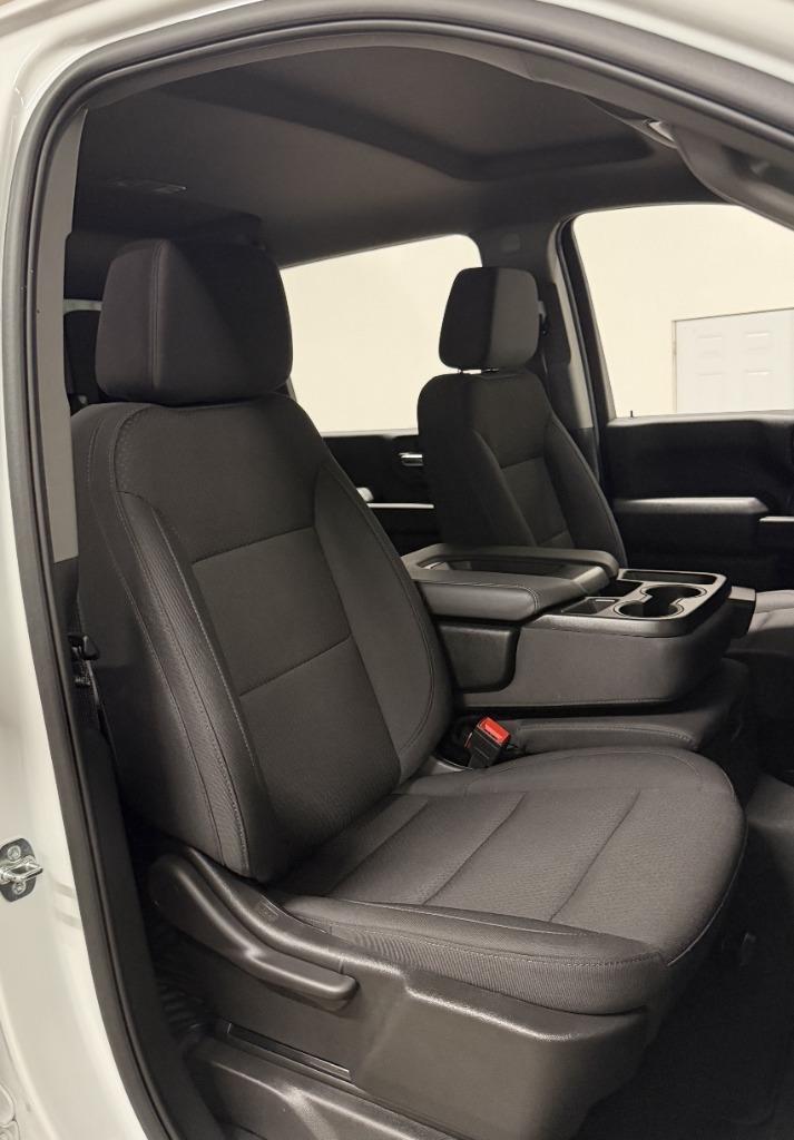 Chevrolet Silverado 2500HD Custom Crew Cab Long Box 4WD 2025