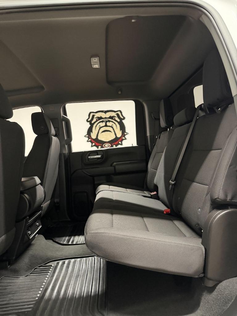 Chevrolet Silverado 2500HD Custom Crew Cab Long Box 4WD 2025