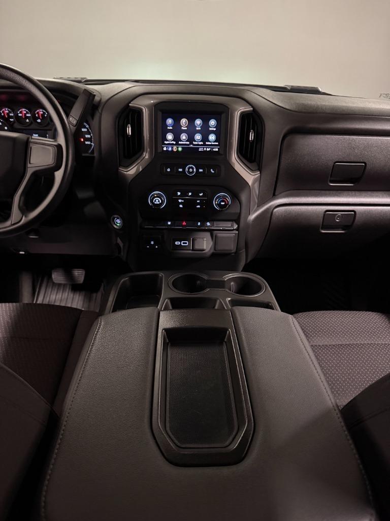 Chevrolet Silverado 2500HD Custom Crew Cab Long Box 4WD 2025