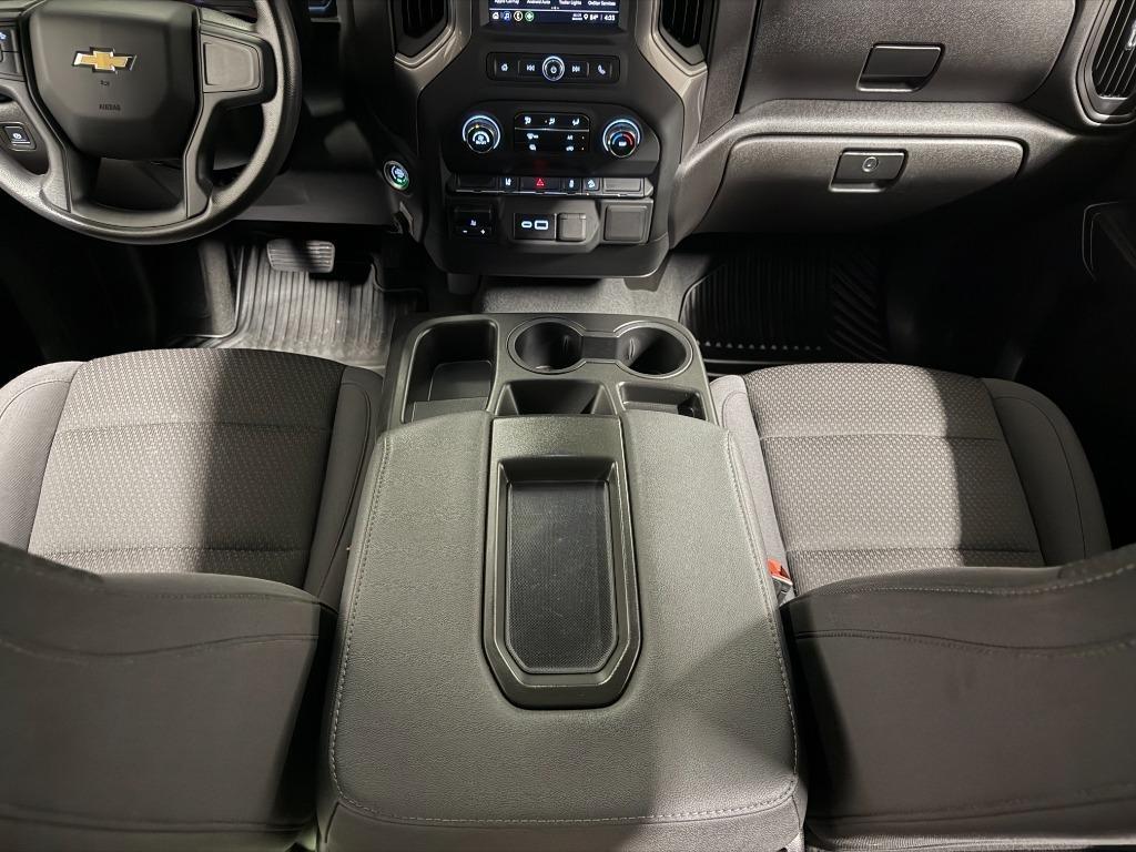 Chevrolet Silverado 2500HD Custom Crew Cab Long Box 4WD 2025