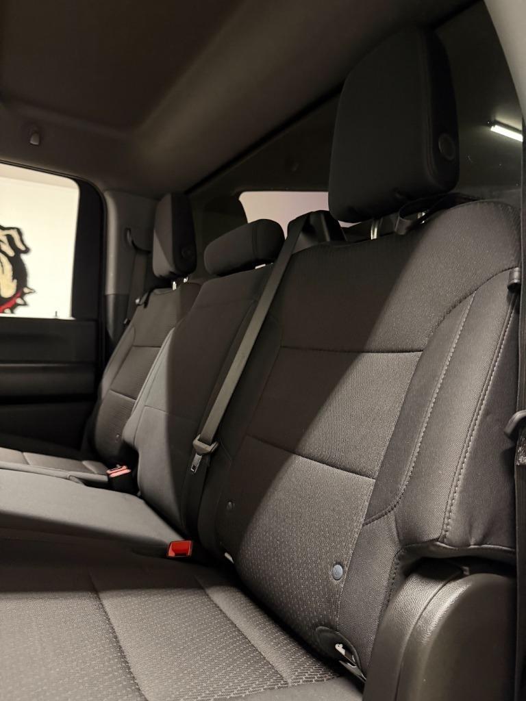 Chevrolet Silverado 2500HD Custom Crew Cab Long Box 4WD 2025