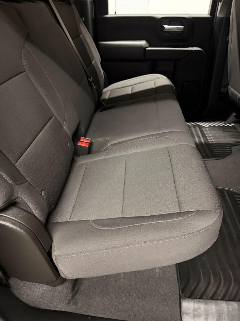 Chevrolet Silverado 2500HD Custom Crew Cab Long Box 4WD 2025